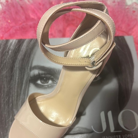 Jennifer Lopez Cream Ankle Strap Heels - Picture 1 of 4